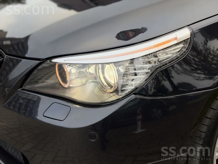BMW 5 Series 2009 photo 5