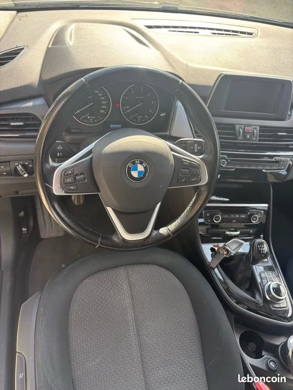 BMW 218D Active Tourer 2016 photo 3