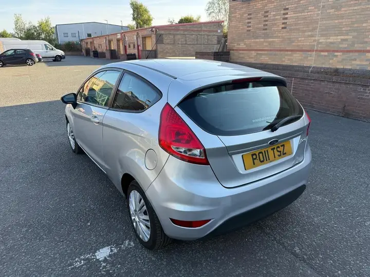 Ford Fiesta 2011 photo 5