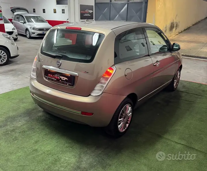 Lancia Ypsilon 2011 photo 4