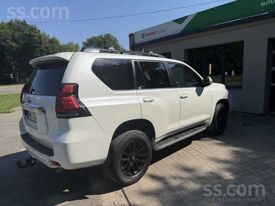 Toyota Land Cruiser 2020 photo 4