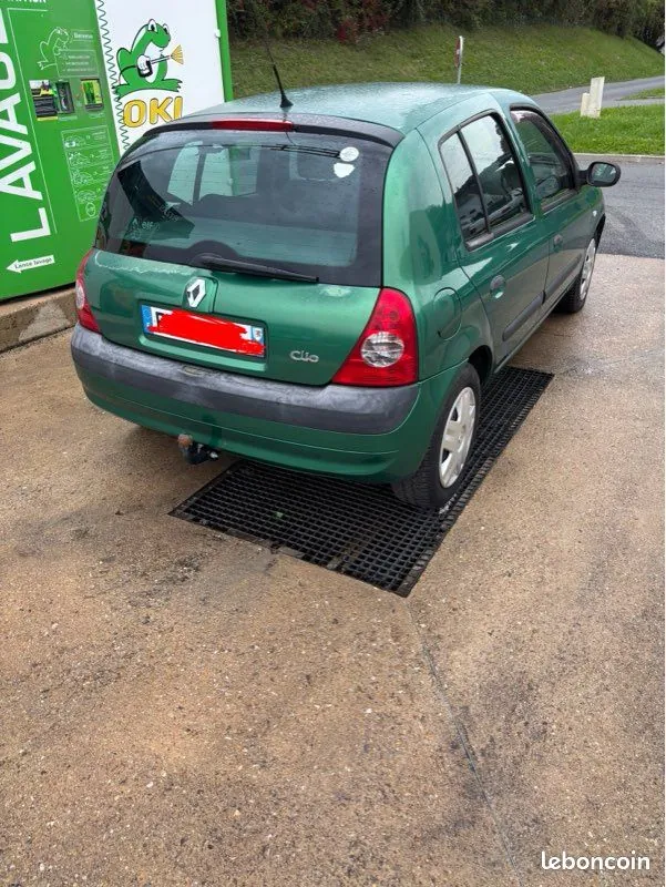 Renault Clio 2003 photo 2