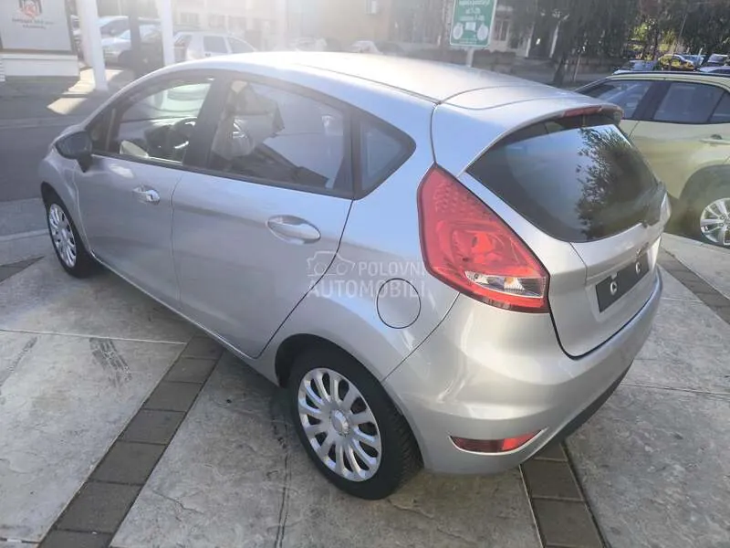 Ford Fiesta 2009 photo 4