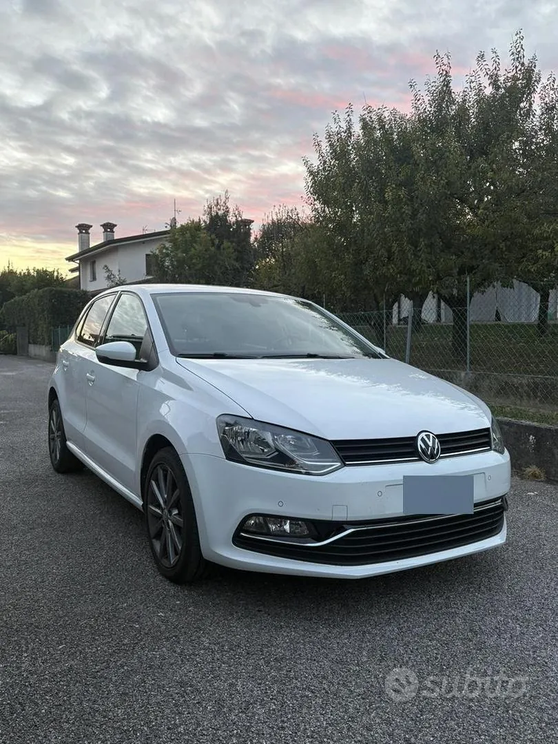 Volkswagen Polo 2016 photo 2