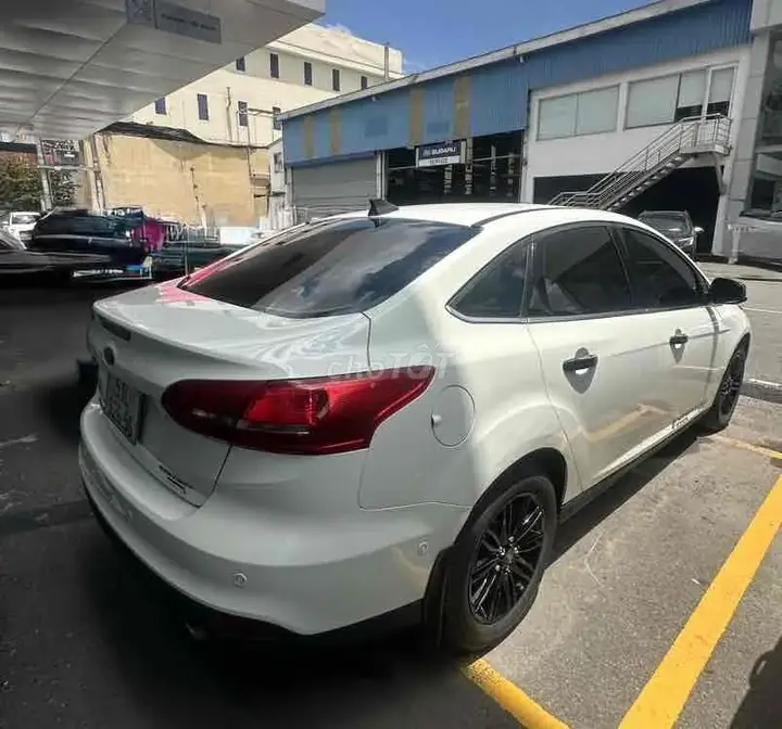 Ford Focus 2018 photo 2