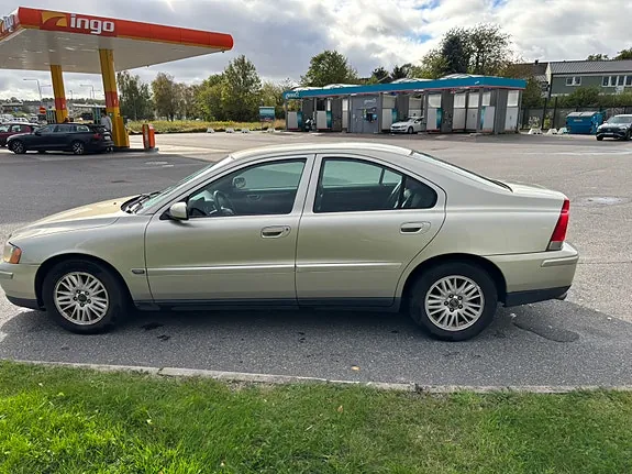 Volvo S60 2005 photo 2