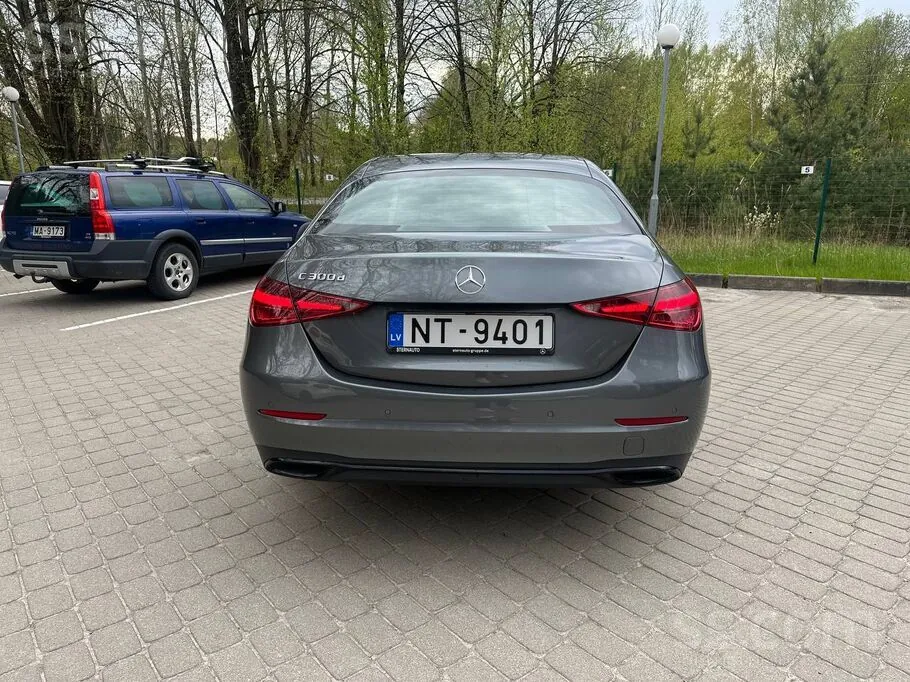 Mercedes-Benz C300D 2021 photo 3