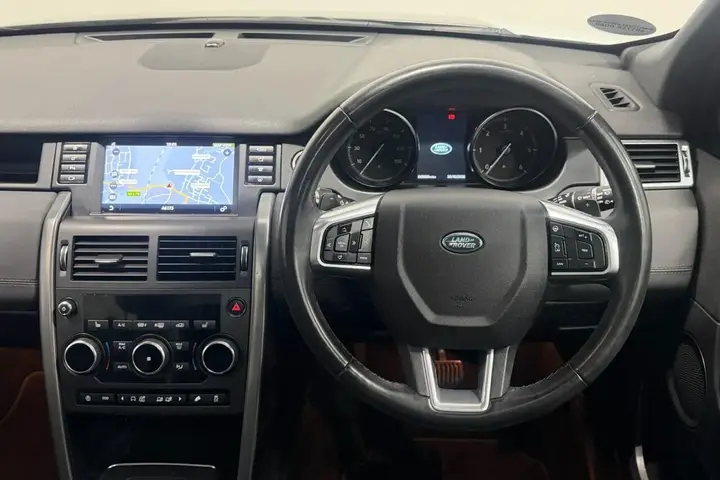 Land Rover Discovery Sport 2018 photo 3