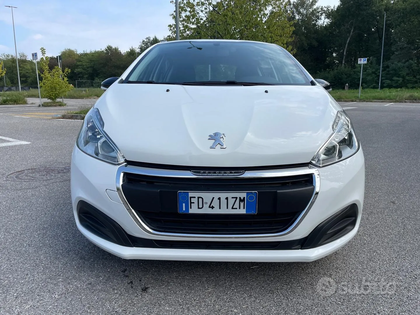 Peugeot 208 2016 photo 3