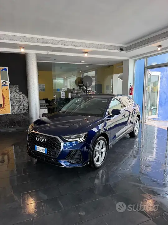 Audi Q3 2023 photo 2