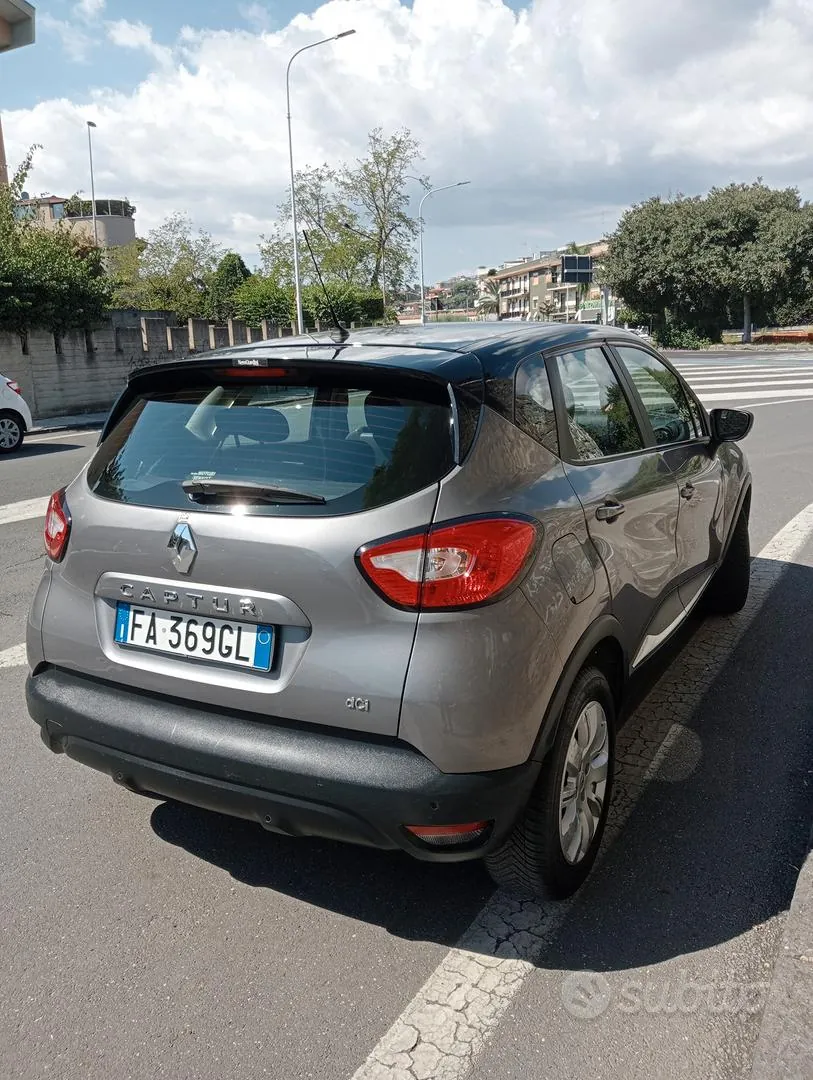 Renault Captur 2015 photo 2