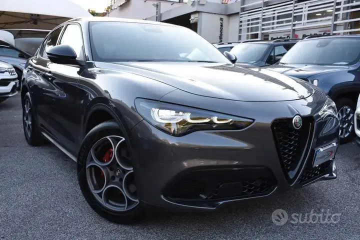 Alfa Romeo Stelvio 2023 photo 2