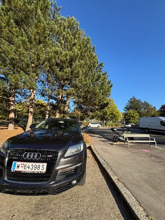 Audi Q7 2006 photo 2