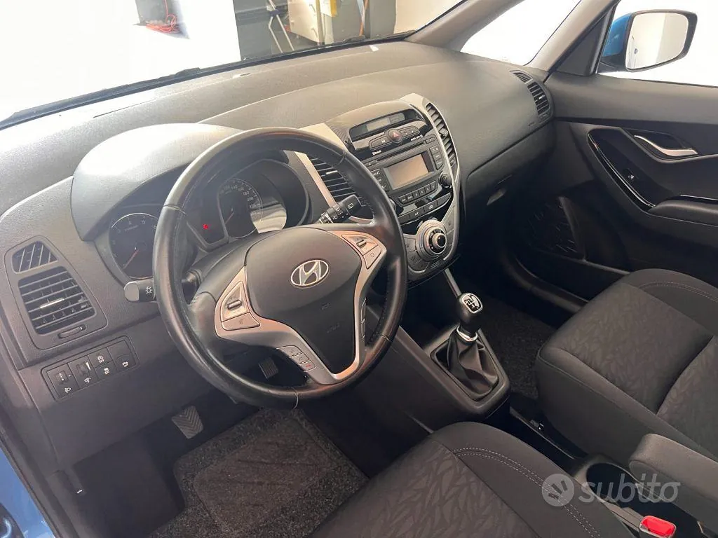 Hyundai Ix20 2017 photo 4