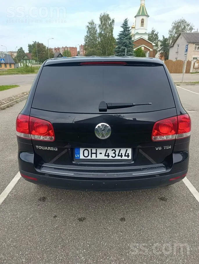 Volkswagen Touareg 2005 photo 2