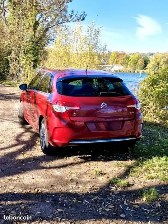 Citroen C4 2010 photo 3