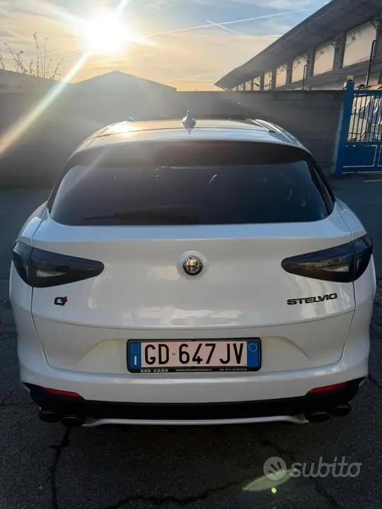 Alfa Romeo Stelvio 2020 photo 2