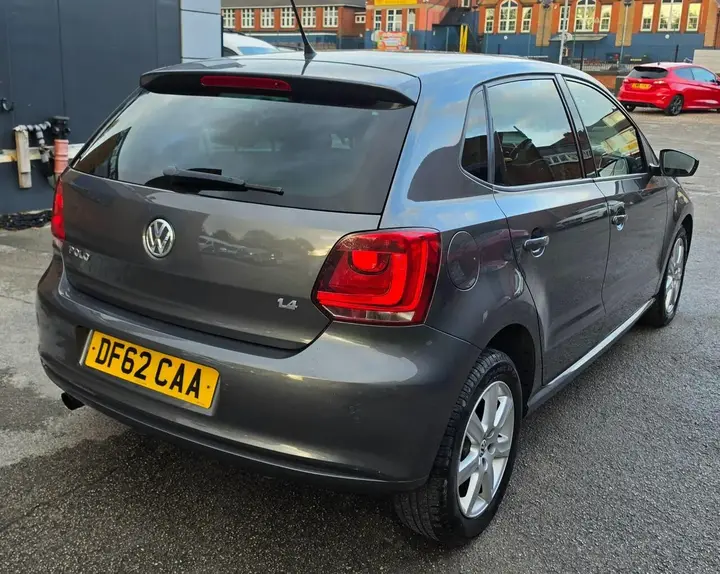 Volkswagen Polo 2012 photo 3