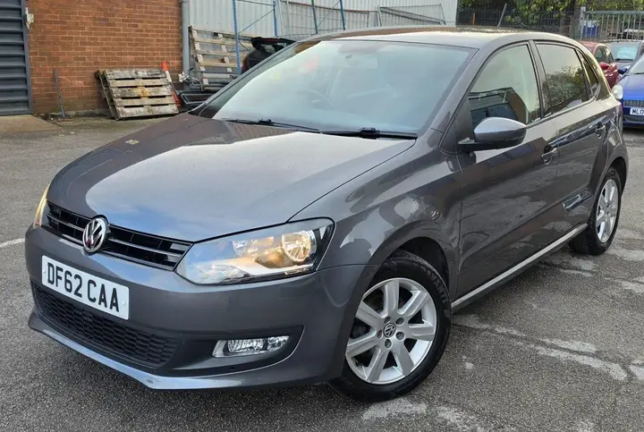 Volkswagen Polo 2012 photo 2