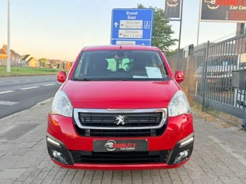 Peugeot Partner Tepee 2017 photo 2