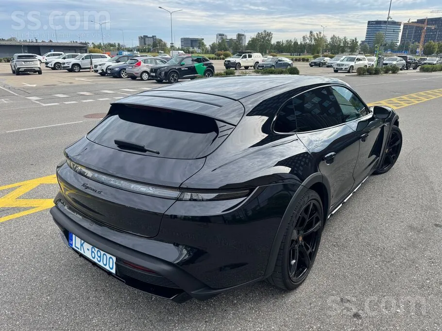Porsche Taycan 2021 photo 2