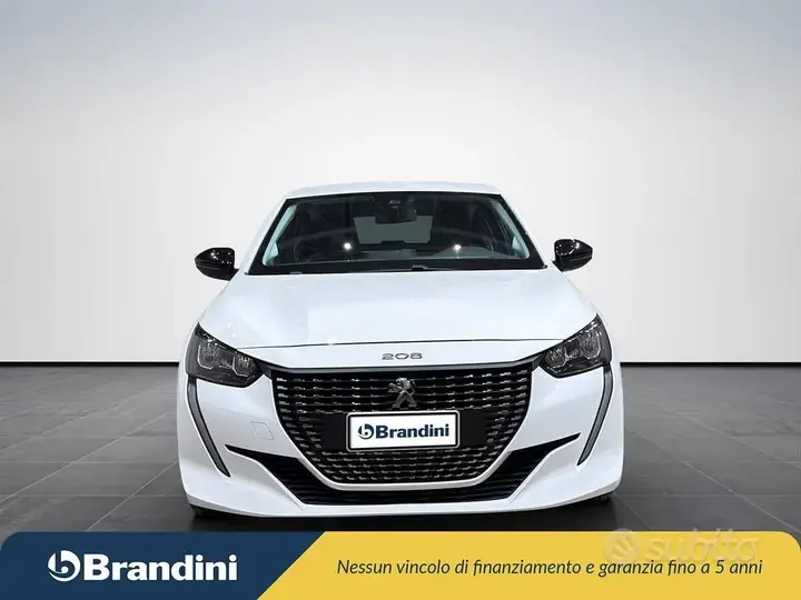 Peugeot 208 2022 photo 3