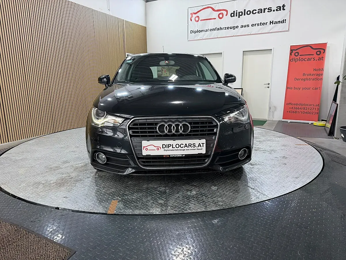 Audi A1 2010 photo 2