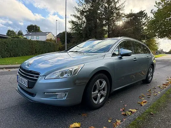 Peugeot 508 2011 photo 2