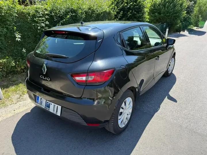 Renault Clio 2015 photo 2