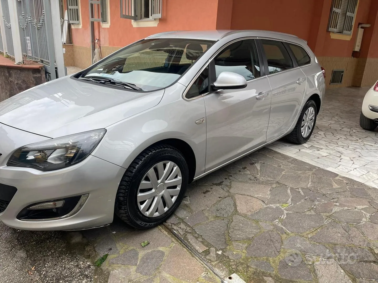 Opel Astra 2015 photo 3
