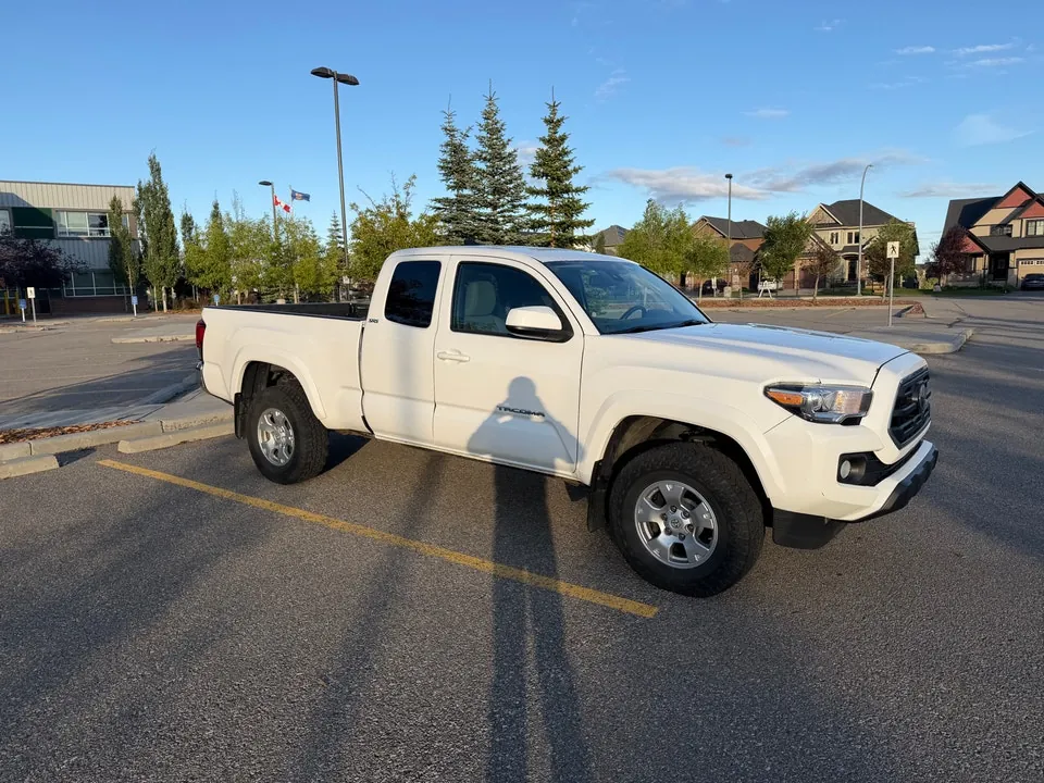 Toyota Tacoma 2018 photo 3
