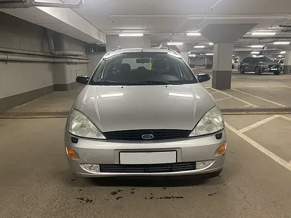 Ford Focus 1999 photo 2