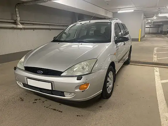 Ford Focus 1999 photo 4