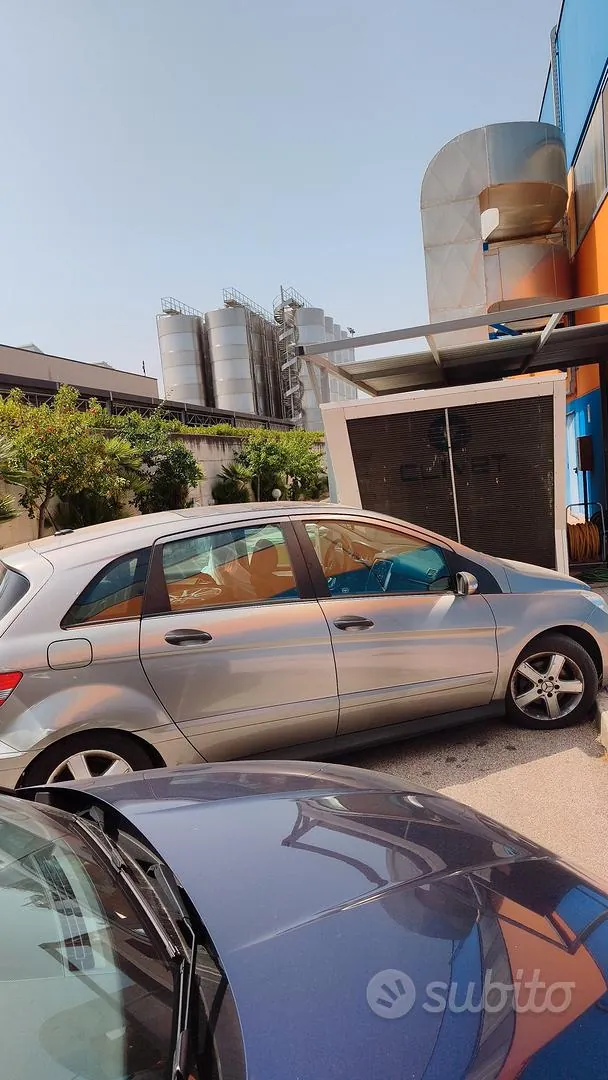 Mercedes-Benz B 2006 photo 2