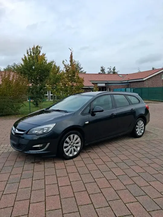 Opel Astra J