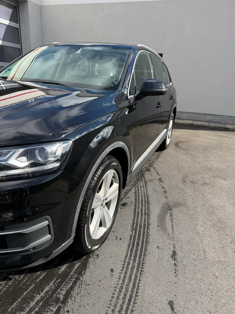 Audi Q7 2016 photo 3
