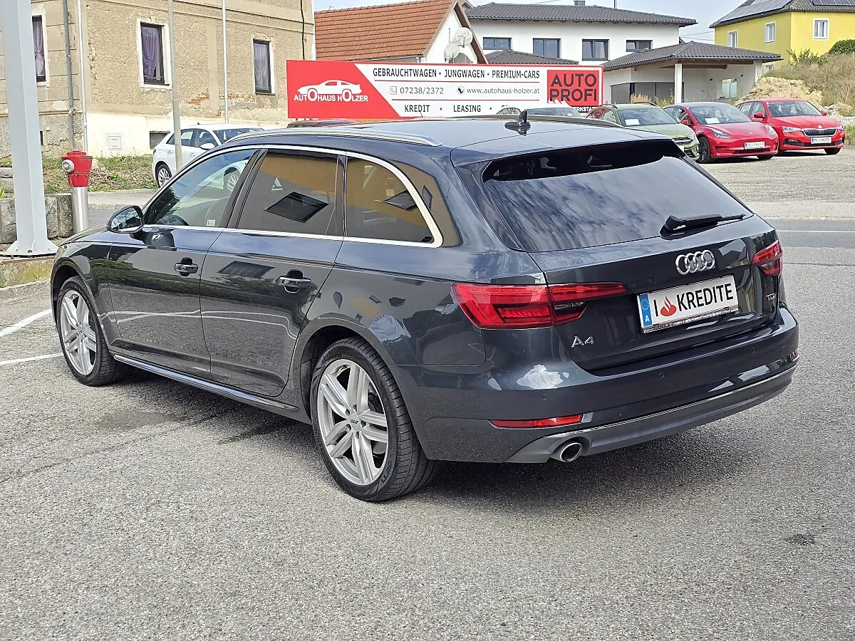 Audi A4 2017 photo 2