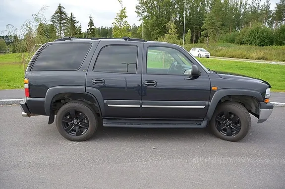 Chevrolet Tahoe 2005 photo 2