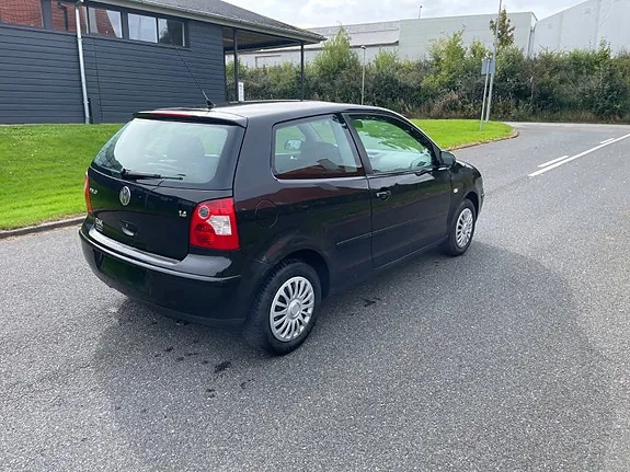 Volkswagen Polo 2004 photo 3