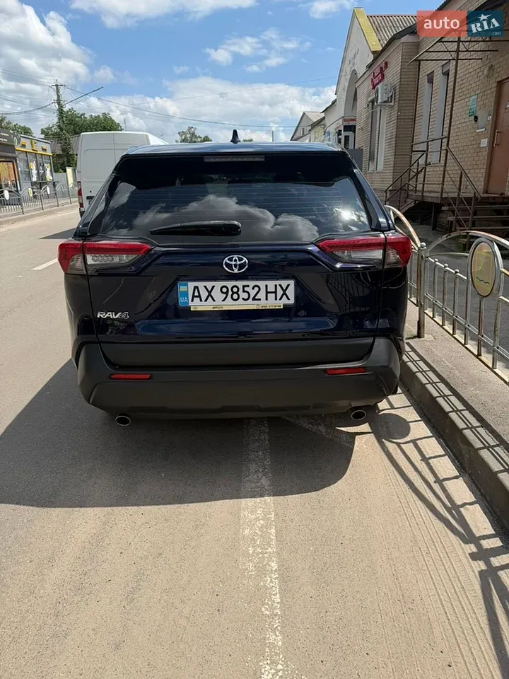 Toyota Rav4 2019 photo 3