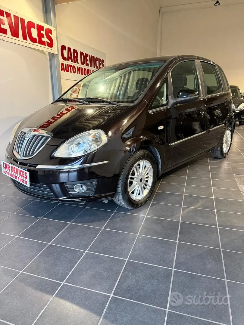 Lancia Musa 2012 photo 2
