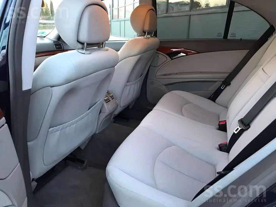 Mercedes-Benz E280 2006 photo 4