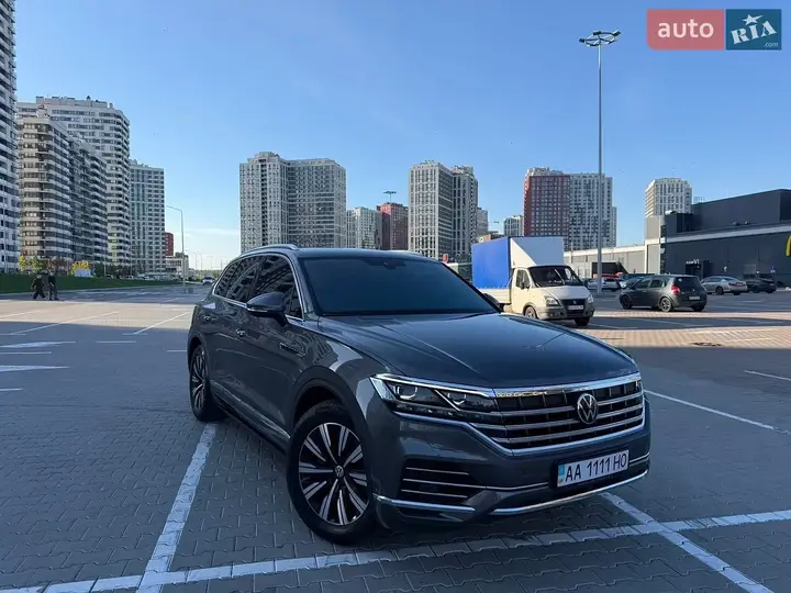 Volkswagen Touareg