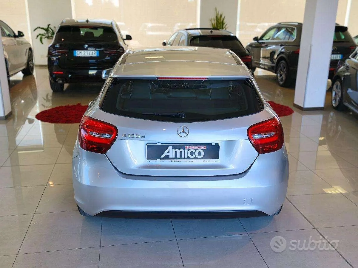 Mercedes-Benz A 2016 photo 5