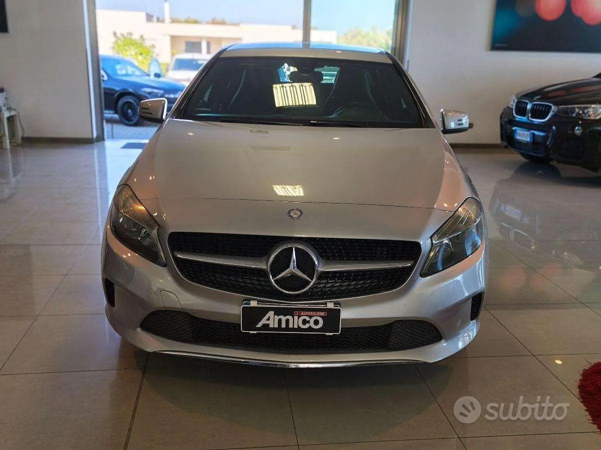 Mercedes-Benz A 2016 photo 2