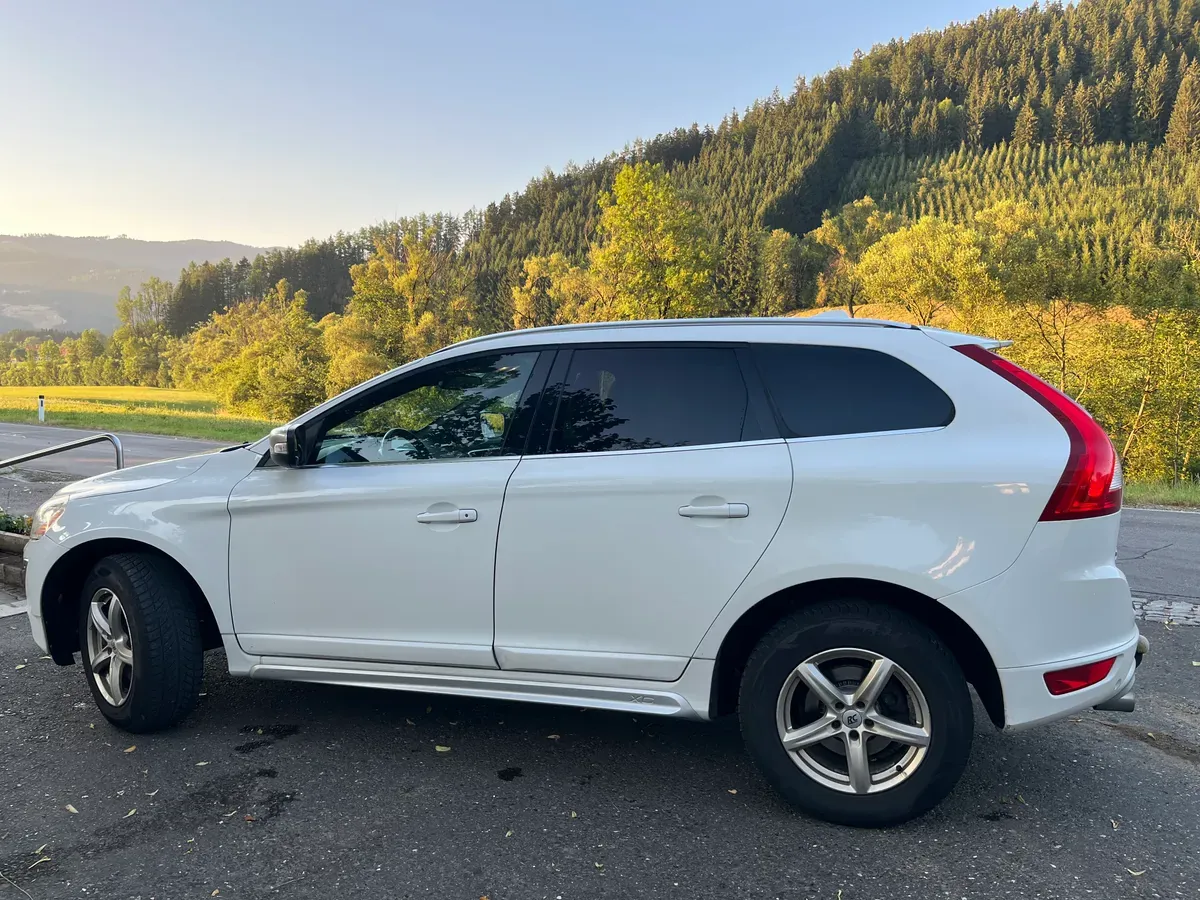 Volvo Xc60 2012 photo 2