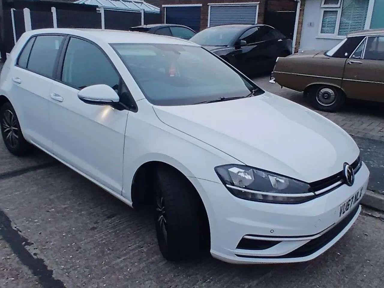 Volkswagen Golf 2017 photo 2