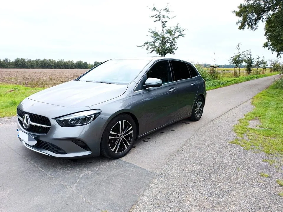 Mercedes-Benz B 200