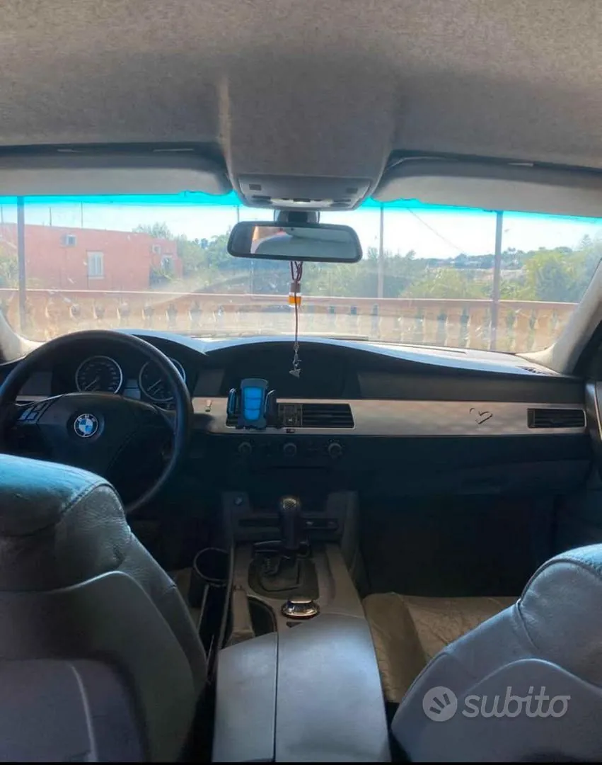 BMW 5 Series 2004 photo 4