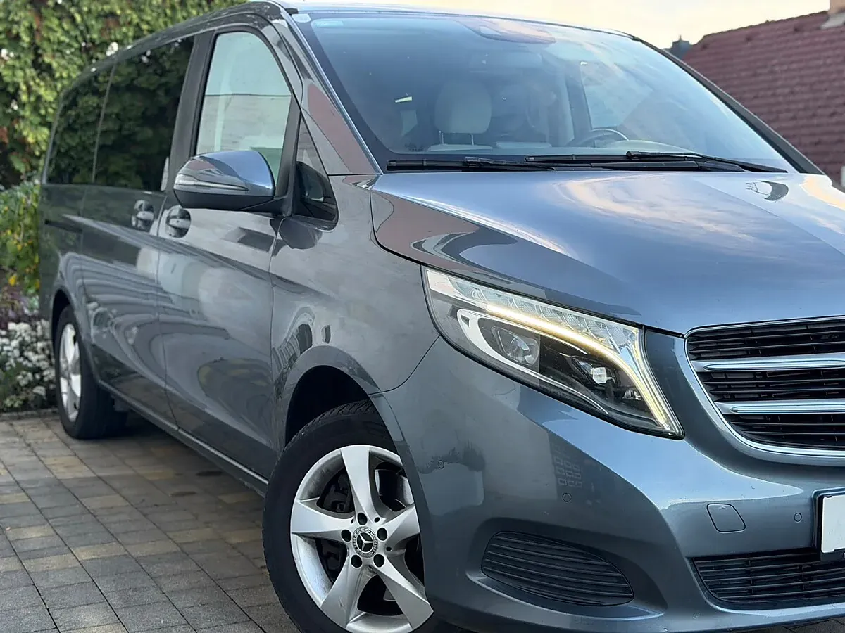 Mercedes-Benz Vklasse 2017 photo 2